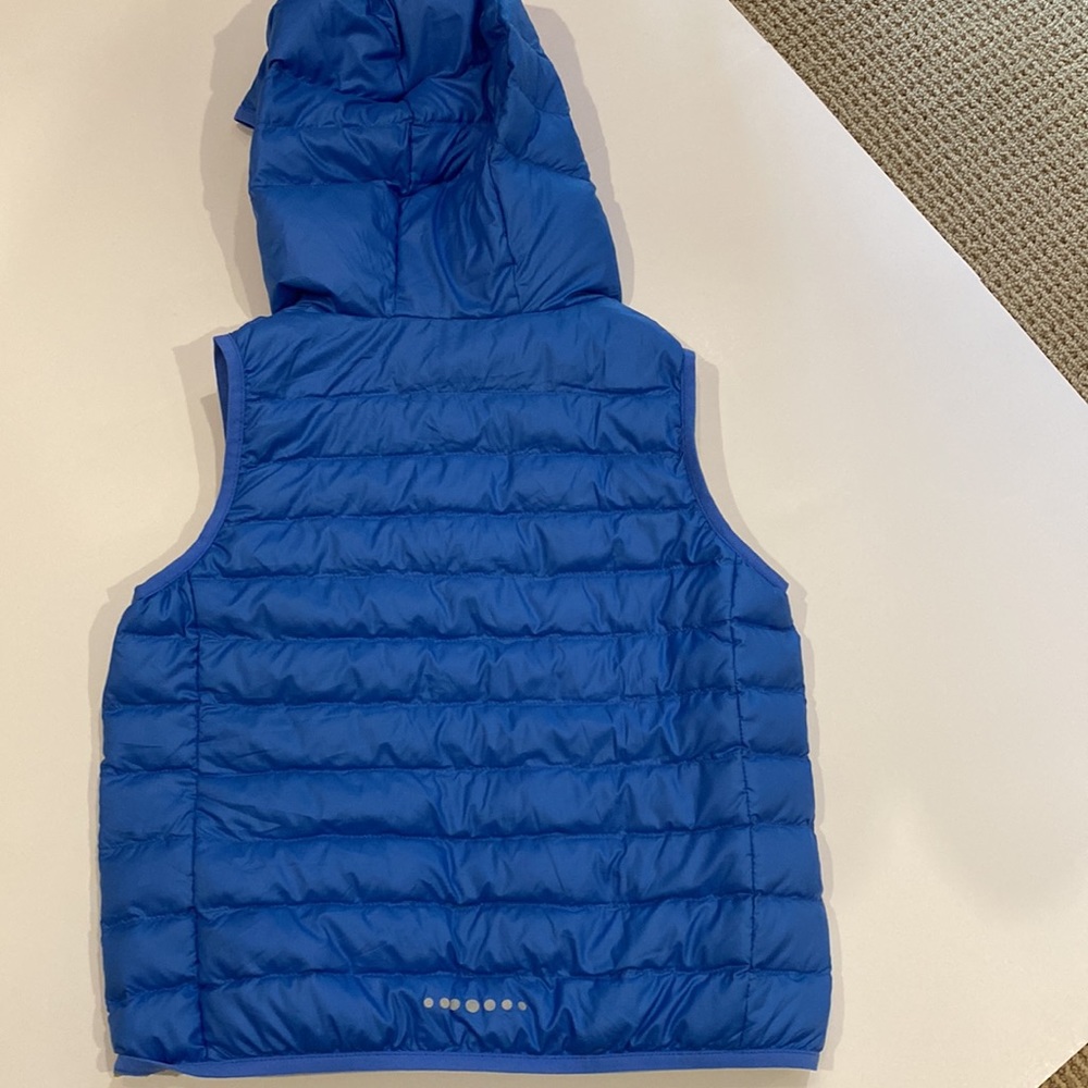 UNIQLO KIDS NWT PUFFER VEST BLUE WITH YELLOW INSIDE SIZE 3/4 UNISEX - Picture 7 of 11